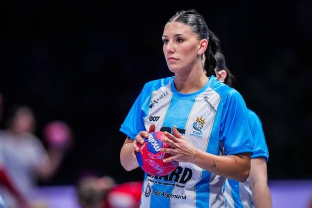 ROTTERDAM , 30-11-2025 , Rotterdam Ahoy , Womens World Championship, WM, Weltmeisterschaft Handball 2025 , match between Austria and Argentina , picture shows Argentina player Micaela Joana Casasola Austria - Argentina (women)  x32274889x Copyright: