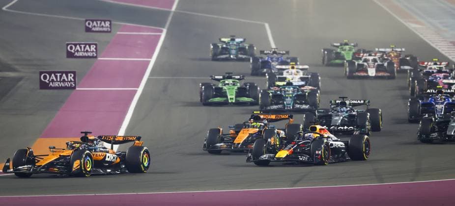 DOHA - Max Verstappen (Red Bull Racing) in action during the start of the Qatar Grand Prix at the Lusail International Circuit. ANP SANDER KONING xVIxANPxSportx xxANPxIVx 543488014 originalFilename: 543488014.jpg