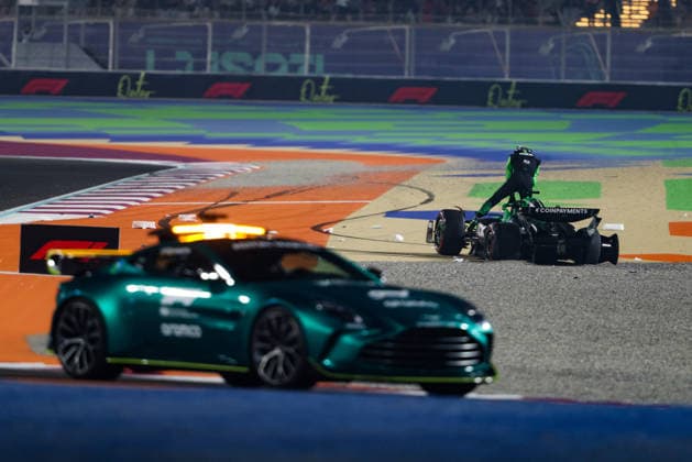 F1 - QATAR GRAND PRIX 2025 HULKENBERG Nico (ger), Stake F1 Team Kick C45, portrait crash, accident, during the 2025 Formula 1 Qatar Grand Prix, 23th round of the 2025 FIA Formula One World Championship, WM, Weltmeisterschaft from November 28 to 30, 2025 on the Lusail International Circuit, in Lusail, Qatar - Copyright: xANTONINxVINCENTx