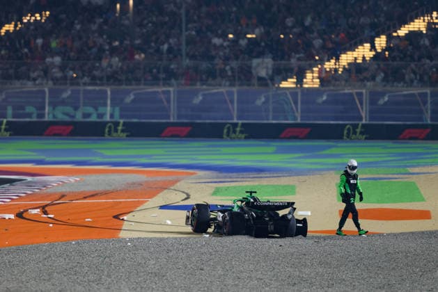 F1 - QATAR GRAND PRIX 2025 HULKENBERG Nico (ger), Stake F1 Team Kick C45, portrait crash, accident, during the 2025 Formula 1 Qatar Grand Prix, 23th round of the 2025 FIA Formula One World Championship, WM, Weltmeisterschaft from November 28 to 30, 2025 on the Lusail International Circuit, in Lusail, Qatar - Copyright: xANTONINxVINCENTx