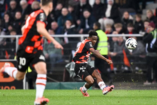 FC Lorient v OGC Nice - Ligue 1 McDonald s 2025 2026 43 Arsene KOUASSI (fcl) during the Ligue 1 McDonald s match between FC Lorient and OGC Nice at Stade du Moustoir on November 30, 2025 in Lorient, France. Lorient France  Copyright: xFEPx 776348213