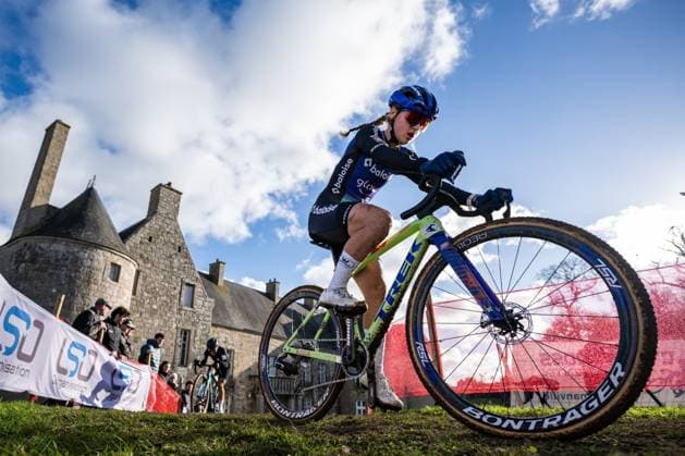 Belgian Fleur Moors pictured in action during the women s race at the Cyclocross World Cup cyclocross event in Flamanville, France, Sunday 30 November 2025, the 2nd stage (out of 12) in the World Cup of the 2025-2026 season. DAVIDxPINTENS  x145406746x