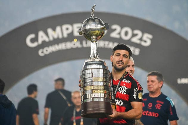 Palmeiras x Flamengo Final Libertadores LIMA, LI - 29.11.2025: PALMEIRAS X FLAMENGO FINAL LIBERTADORES - Arrascaeta during Palmeiras x Flamengo match valid for the Final of the CONMEBOL Libertadores 2025, held at the Monumental stadium, located in the city of Lima, Peru, this Saturday (29). (Photo: Nayra Halm Fotoarena) x2850578x  NayraxHalm