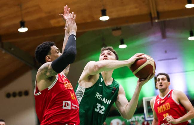 FIBA EuroBasket 2029 Pre-Qualifier, National Basketball Arena, Dublin 30 11 2025 Ireland vs North Macedonia Ireland s Neal Quinn is challenged by Jacob Wiley of North Macedonia Neal Quinn is challenged by Jacob Wiley 30 11 2025  Copyright: x INPHO TomxMaherx BI7I6919