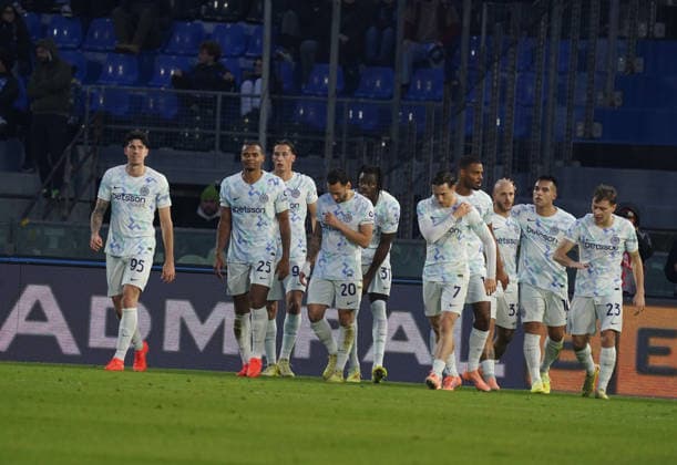 Celebrities Inter s captain Lautaro Martinez Make a score goal 0-2...During the Serie A soccer match between Pisa and Inter at the Cetilar Arena Romeo Anconetani Stadium in Pisa; Center West Italy; saturday November 30; 2025 ; Soccer  Copyright: x AlessandroxLaxRoccax