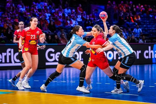 ROTTERDAM , 30-11-2025 , Rotterdam Ahoy , Womens World Championship, WM, Weltmeisterschaft Handball 2025 , match between Austria and Argentina , picture shows Austria player Ana Pandza Austria - Argentina (women)  x32276619x Copyright: