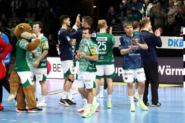 DEU, DHB, 1 HBL, Fuechse Berlin vs TBV Lemgo Lippe , 30 11 2025, Max Schmeling Halle, Berlin, DEU, DHB, 1 HBL, Fuechse Berlin vs TBV Lemgo Lippe , in the picture Fuechse player circle nordphotoxGmbHx xEngler nph00076