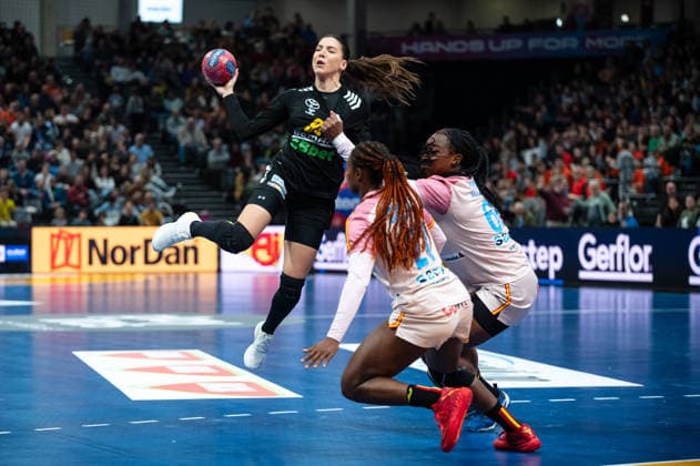 Handball, Women World Championship, Montenegro - Spain
