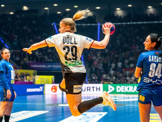 Antje Doell Germany, 29 from outside, Germany vs. Serbia, Handball, World Championship, Women, Season 2025 2026, 30 11 2025, Germany vs. Serbia, Handball, World Championship, Women, Season 2025 2026, 30 11 2025 Stuttgart Copyright: xEibner-Pressefoto MichaelxSchmidx EP_MST