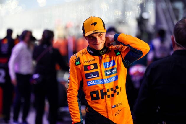 F1 - QATAR GRAND PRIX 2025 PIASTRI Oscar (aus), McLaren F1 Team MCL39, portrait during the 2025 Formula 1 Qatar Grand Prix, 23th round of the 2025 FIA Formula One World Championship, WM, Weltmeisterschaft from November 28 to 30, 2025 on the Lusail International Circuit, in Lusail, Qatar -  Copyright: xANTONINxVINCENTx