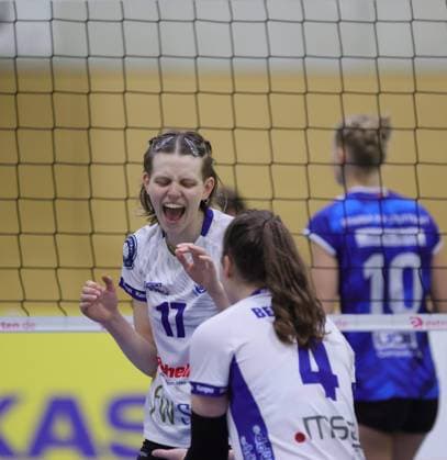 Germany Bad Soden 30 11 2025 Volleyball Hesse 2 Bundesliga South Women Season 2025 2026 8 Matchday TG Bad Soden ws Sparda BSP Stuttgart blue v l Adriana Klewinghaus Bad Soden Nr 17 , Lea Beerboom Bad Soden Nr 4 Sport TG Bad Soden Sparda BSP Stuttgart