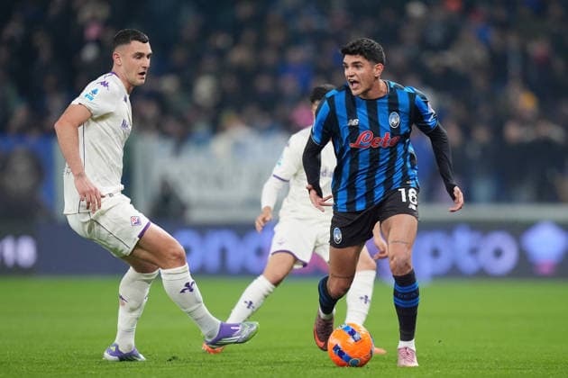 Atalanta s Raoul Bellanova during the Serie A soccer match between Atalanta and Fiorentina at the New Balance Stadium in Bergamo , north Italy - Sunday , November 30 , 2025. - Soccer .  Copyright: xSpada LaPressex