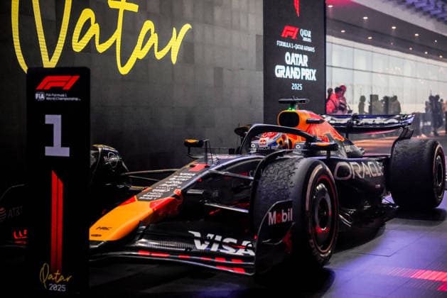 Formula 1 Qatar Airways Qatar Grand Prix 2025 Alexis Perrin OVERTAKE MAXPPP - Lusail 30 11 2025 01 VERSTAPPEN Max (nld), Oracle Red Bull Racing, portrait winner of the Formula 1 Qatar Airways Qatar Grand Prix 2025, the 23rd round of the 2025 FIA Formula 1 World Championship, WM, Weltmeisterschaft at the Lusail International Circuit in Lusail, Qatar, from 27 to 30 November 2025 Lusail Lusail International Circuit Qatar  Copyright: xOVERTAKE MAXPPPxAlexisxPerrinx OVT202511303169 OVT202511303169