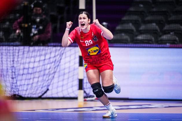 ROTTERDAM , 30-11-2025 , Rotterdam Ahoy , Womens World Championship, WM, Weltmeisterschaft Handball 2025 , match between Austria and Argentina , picture shows Austria player Eleonora Stankovic Austria - Argentina (women)  x32278036x Copyright: