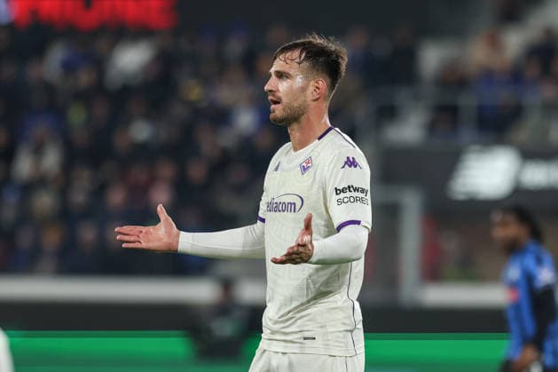 Atalanta v Fiorentina, Serie A football, Bergamo, Italy Bergamo, Italy. 30th, November 2025. Marin Pongracic of Fiorentina seen during the Serie A match between Atalanta and Fiorentina at New Balance Stadium in Bergamo. Italy, Bergamo  Copyright: xGonzalesxPhoto StefanoxNicolix
