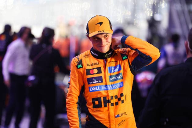 F1 - QATAR GRAND PRIX 2025 PIASTRI Oscar (aus), McLaren F1 Team MCL39, portrait during the 2025 Formula 1 Qatar Grand Prix, 23th round of the 2025 FIA Formula One World Championship, WM, Weltmeisterschaft from November 28 to 30, 2025 on the Lusail International Circuit, in Lusail, Qatar - LusailQatar  Copyright: xANTONINxVINCENTx