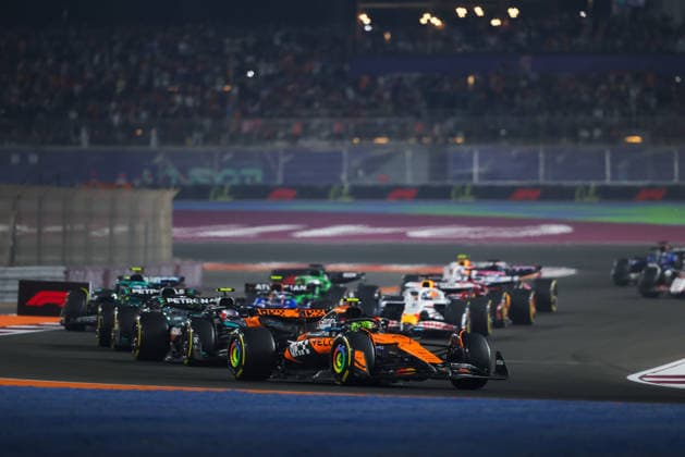 F1 - QATAR GRAND PRIX 2025 04 NORRIS Lando (gbr), McLaren F1 Team MCL39, action during the 2025 Formula 1 Qatar Grand Prix, 23th round of the 2025 FIA Formula One World Championship, WM, Weltmeisterschaft from November 28 to 30, 2025 on the Lusail International Circuit, in Lusail, Qatar - LusailQatar  Copyright: xANTONINxVINCENTx