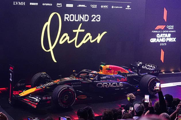 Max Verstappen (NED) - Oracle Red Bull Racing - Red Bull RB21 - Honda RBPT celebrating victory during the Race of the Formula 1 Qatar Airways Qatar Grand Prix 2025 at Losail International Circuit, ahead of Round 23 of 24 of the 2025 FIA Formula One World Championship, WM, Weltmeisterschaft (November 28-30, 2025).  Copyright: xAlessioxDexMarco IPAxSportx xipa-agency.netx xx IPA_68571379 IPA_Agency_IPA68571379