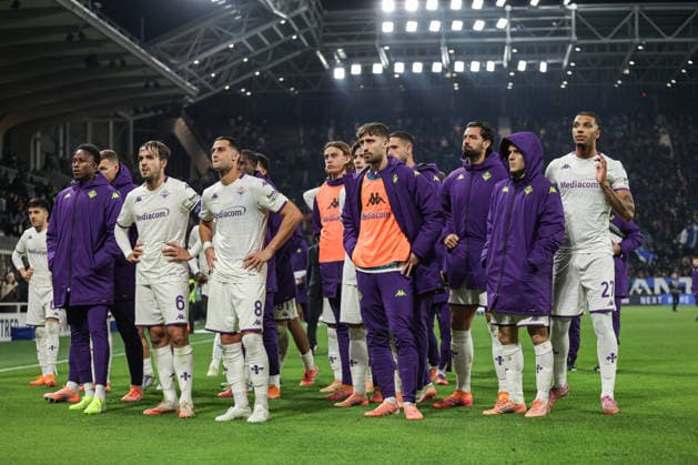 Atalanta v Fiorentina, Serie A football, Bergamo, Italy Bergamo, Italy. 30th, November 2025. Disappointed Fiorentina players seen after the Serie A match between Atalanta and Fiorentina at New Balance Stadium in Bergamo. Italy, Bergamo  Copyright: xGonzalesxPhoto StefanoxNicolix