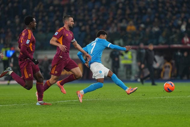David Neres of SSC Napoli scores the goal of 0-1 during the Serie A 2025 2026 football match between AS Roma and SSC Napoli at Stadio Olimpico in Rome (Italy), November 30, 2025. antoniettaxbaldassarre