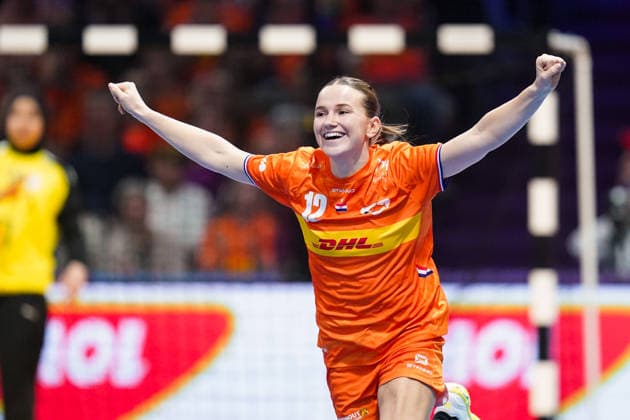 2025-11-30 Egypt v Netherlands - IHF World Women s Handball Championship ROTTERDAM, NETHERLANDS - NOVEMBER 30: Bo van Wetering of the Netherlands during the IHF World Women s Handball Championship match between Egypt and Netherlands at Ahoy on November 30, 2025 in Rotterdam, Netherlands. Rotterdam Ahoy Netherlands Content not available for redistribution in The Netherlands directly or indirectly through any third parties. Copyright: xHenkxSeppenx