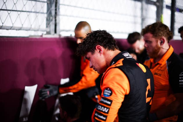F1 - QATAR GRAND PRIX 2025 NORRIS Lando (gbr), McLaren F1 Team MCL39, portrait during the 2025 Formula 1 Qatar Grand Prix, 23th round of the 2025 FIA Formula One World Championship, WM, Weltmeisterschaft from November 28 to 30, 2025 on the Lusail International Circuit, in Lusail, Qatar - LusailQatar  Copyright: xEricxAlonsox