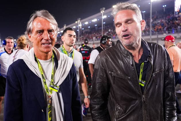 (L) Roberto Mancini (ITA) Former Italian National Soccer team team coach during the Race of the Formula 1 Qatar Airways Qatar Grand Prix 2025 at Losail International Circuit, ahead of Round 23 of 24 of the 2025 FIA Formula One World Championship, WM, Weltmeisterschaft (November 28-30, 2025).  Copyright: xAlessioxDexMarco IPAxSportx xipa-agency.netx xx IPA_68572325 IPA_Agency_IPA68572325