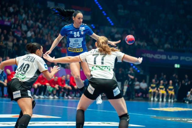 Handball I Women I World Championship I Preliminary round I Matchday 3 I Germany Serbia I 30 11 2025 Sara Garovic 94, Serbia Stuttgart Porsche Arena Baden Württemberg Germany Copyright: xLobeca MaxxPetershansx