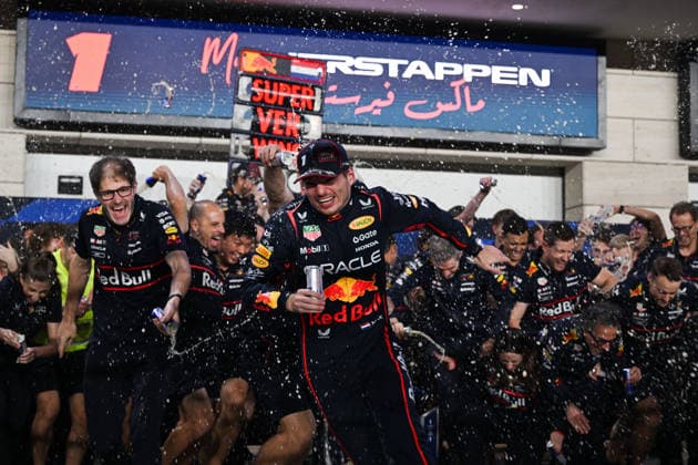 F1 Grand Prix of Qatar Max Verstappen of Oracle Red Bull Racing celebrates winning the race at Lusail International Circuit in Qatar on November 30, 2025. Lusail Qatar  Copyright: xAhmadxAlShehabx originalFilename:alshehab-formula1251130_npMCI.jpg