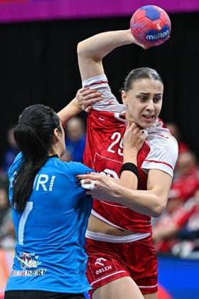 2025.11.30 s-Hertogenbosch pilka reczna kobiet Mistrzostwa Swiata Polska - Tunezja N z Katarzyna Cygan Foto Lukasz Laskowski PressFocus 2025.11.30 s-Hertogenbosch IHF WomenÕs Handball World Championship, WM, Weltmeisterschaft Poland v Tunisia Katarzyna Cygan Credit: Lukasz Laskowski PressFocus NEWSPIX.PL --- newspix.pl 