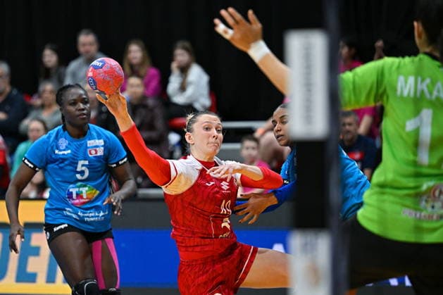 2025.11.30 s-Hertogenbosch pilka reczna kobiet Mistrzostwa Swiata Polska - Tunezja N z Karolina Kochaniak Foto Lukasz Laskowski PressFocus 2025.11.30 s-Hertogenbosch IHF WomenÕs Handball World Championship, WM, Weltmeisterschaft Poland v Tunisia Karolina Kochaniak Credit: Lukasz Laskowski PressFocus NEWSPIX.PL --- newspix.pl 