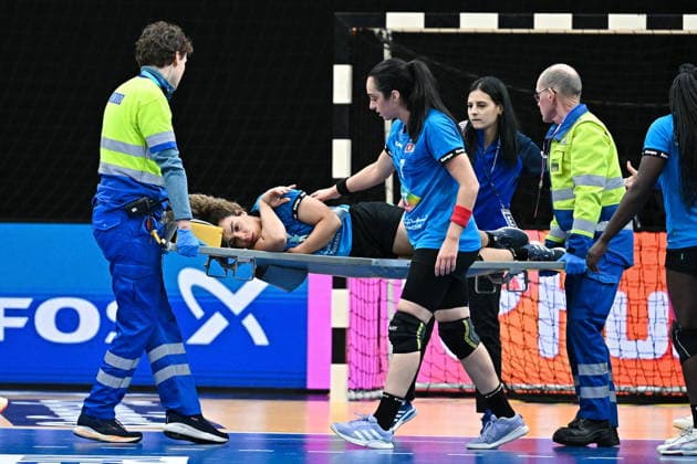 2025.11.30 s-Hertogenbosch pilka reczna kobiet Mistrzostwa Swiata Polska - Tunezja N z Mouna Jlezi Foto Lukasz Laskowski PressFocus 2025.11.30 s-Hertogenbosch IHF WomenÕs Handball World Championship, WM, Weltmeisterschaft Poland v Tunisia Mouna Jlezi Credit: Lukasz Laskowski PressFocus NEWSPIX.PL --- newspix.pl 