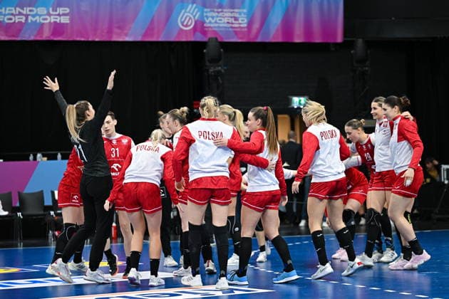 2025.11.30 s-Hertogenbosch pilka reczna kobiet Mistrzostwa Swiata Polska - Tunezja N z radosc emocje Foto Lukasz Laskowski PressFocus 2025.11.30 s-Hertogenbosch IHF WomenÕs Handball World Championship, WM, Weltmeisterschaft Poland v Tunisia radosc emocje Credit: Lukasz Laskowski PressFocus NEWSPIX.PL --- newspix.pl 