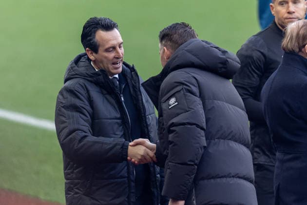Aston Villa v Wolverhampton Wanderers Premier League 30 11 2025. Aston Villa manager Unai Emery shakes hands with Wolverhampton Wanderers Head Coach Rob Edwards before the Premier League match between Aston Villa and Wolverhampton Wanderers at Villa Park, Birmingham, England on 30 November 2025. Birmingham Villa Park West Midlands England Editorial use only DataCo restrictions apply See www.football-dataco.com , Copyright: xManjitxNarotrax PSI-23320-0057