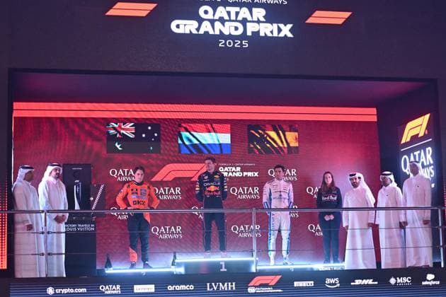 MOTORI - Formula 1 - Qatar Grand Prix 2025 - Race Redbull driver Max Verstappen claimed a crucial victory in Lusail International Circuit during Qatar Grand Prix in Doha, Qatar on 29th Nov, 2025 Qatar Qatar  Copyright: xIPAxSport ABACAx