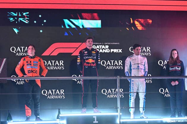 MOTORI - Formula 1 - Qatar Grand Prix 2025 - Race Redbull driver Max Verstappen claimed a crucial victory in Lusail International Circuit during Qatar Grand Prix in Doha, Qatar on 29th Nov, 2025 Qatar Qatar  Copyright: xIPAxSport ABACAx