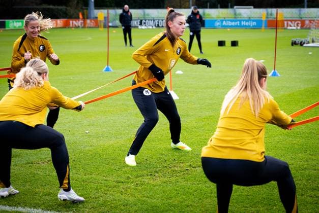 ZEIST - RomÃ e Leuchter during a soccer training session at the KNVB Campus. The Dutch national team, Nationalteam is preparing for the friendly against South Korea. ANP IRIS VAN DEN BROEK xVIxANPxSportx xxANPxIVx 543569941 originalFilename: 543569941.jpg