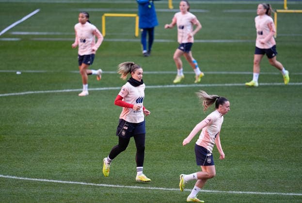 December 1, 2025, Madrid, Madrid, Spain: Alexia Putellas during the training session of the Spain Women s team ahead the UEFA Women s Nations League 2025 Final Second Leg match between Spain and Germany at Riyadh Air Metropolitano stadium on December 01, 2025, in Madrid, Spain. Madrid Spain - ZUMAa181 20251201_zaa_a181_033 Copyright: xDennisxAgyemanx