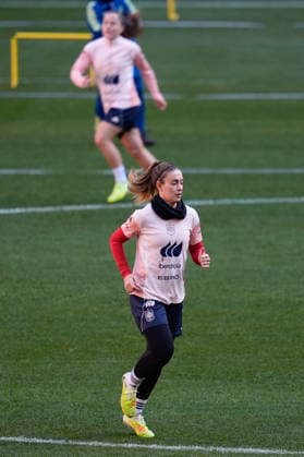 December 1, 2025, Madrid, Madrid, Spain: Alexia Putellas during the training session of the Spain Women s team ahead the UEFA Women s Nations League 2025 Final Second Leg match between Spain and Germany at Riyadh Air Metropolitano stadium on December 01, 2025, in Madrid, Spain. Madrid Spain - ZUMAa181 20251201_zaa_a181_036 Copyright: xDennisxAgyemanx
