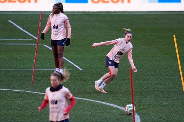 December 1, 2025, Madrid, Madrid, Spain: Olga Carmona during the training session of the Spain Women s team ahead the UEFA Women s Nations League 2025 Final Second Leg match between Spain and Germany at Riyadh Air Metropolitano stadium on December 01, 2025, in Madrid, Spain. Madrid Spain - ZUMAa181 20251201_zaa_a181_046 Copyright: xDennisxAgyemanx
