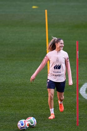 December 1, 2025, Madrid, Madrid, Spain: Laia Aleixandri during the training session of the Spain Women s team ahead the UEFA Women s Nations League 2025 Final Second Leg match between Spain and Germany at Riyadh Air Metropolitano stadium on December 01, 2025, in Madrid, Spain. Madrid Spain - ZUMAa181 20251201_zaa_a181_048 Copyright: xDennisxAgyemanx