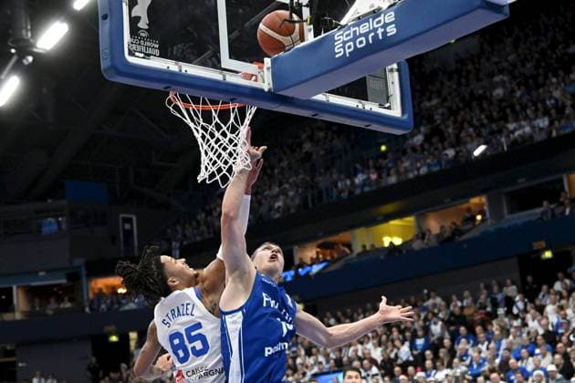 Matthew Strazel of France (left) and Elias Valtonen of Finland in action during men s FIBA World Cup basketball qualifying match Finland vs France in Espoo, Finland on December 1, 2025. Espoo Finland LKFTJK20251201184002TPPT  Copyright: xMikkoxStigx LKFTJK20251201184002TPPT