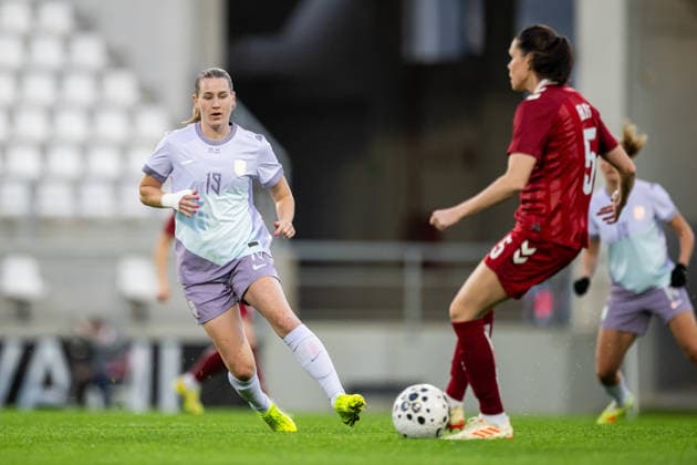 251201 Elisabeth Terland of Norway during the international friendly football match between Denmark and Norway on December 1, 2025 in La Linea Photo Vegard Grott BILDBYRAN kod VG VG0842 bbeng fotboll football soccer fotball träningslandskamp privatlandskamp landskamp international friendly norge norway women dam danmark denmark  Copyright: VEGARDxGRoTT BB251201VG016