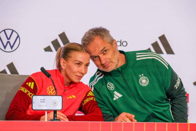 Madrid, Germany 01 December 2025 UEFA Nations League Women Final Closing PK 2025 Spain vs Germany In the picture from left Elisa Senß Senss Germany and national coach Christian Wück Wueck Germany at the final press conference in Madrid Estado Metropolitano Copyright: xFotostandx xFantinix