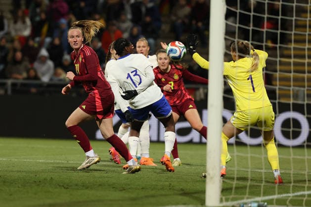 2025 12 01 xjfx Soccer U 23 international match round, 2025 2026, Group A Germany France v l , Mara Alber Women U 23 Germany , Alice PINGUET U23 France in action, in action, DFL DFB REGULATIONS PROHIBIT ANY USE OF PHOTOGRAPHS as IMAGE SEQUENCES and or QUASI VIDEO Copyright: JoaquimxFerreira