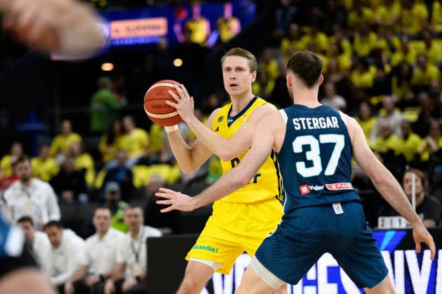 251201 Tobias Borg of Sweden during the FIBA World Cup Qualifier game between Sweden and Slovenia on December 1, 2025 in Gothenburg Photo Carl Sandin BILDBYRAN kod CS CS0811 basket basketball vm kval kval fiba world cup qualifiers sverige slovenien sweden slovenia bbeng  Copyright: CARLxSANDIN BB251201CS010
