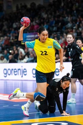 MYRZAMSEIITOVA MADINA (22 KAZAKHSTAN) takes a shot at goal during the IHF Women s Handball World Championship, WM, Weltmeisterschaft game between Republic of Korea and Kazakhstan at the SWT Arena in Trier, Germany Copyright: xMartinxPitschx xSPPx Sportspressphoto_SPR68543
