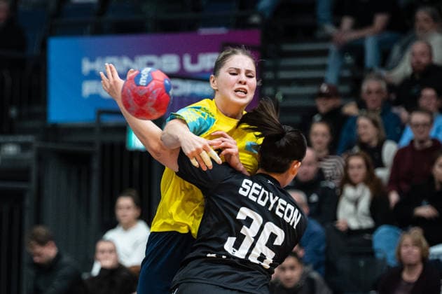 KHASSAKHANOVA Irina (15 Kazakhstan) takes a shot at goal during the IHF Women s Handball World Championship, WM, Weltmeisterschaft game between Republic of Korea and Kazakhstan at the SWT Arena in Trier, Germany Copyright: xMartinxPitschx xSPPx Sportspressphoto_SPR68548
