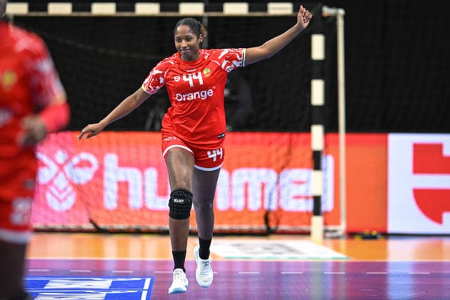 Netherlands, Handball, Womens World Championship 2025, Senegal vs Iran, 01 12 2025, Maaspoort Sports Events, s Hertogenbosch, Netherlands, Raissa Dapina Senegal, 44 Copyright: xMarkusxVerwimpx