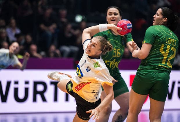 251201 Linn Blohm of Sweden during the 2025 IHF Women™s World Championship handball match between Sweden and Brazil on December 1, 2025 in Stuttgart Photo Emma Wallskog BILDBYRAN COP 320 EW0598 handball, handboll, handball,handboll,handball,bbeng,vm,handba  Copyright: EMMAxWALLSKOG BB251201EW017